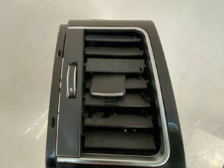 дефлектор обдува салона Land Rover Range Rover Sport 2 поколение [рестайлинг] 2020, 3.0 л., 306DT, дизель, АКПП, rhodium silver (1ac), внедорожник 5 дв., полный привод, правый руль, LR084736, LR100303, DK62046B31AC, JK6204395CA