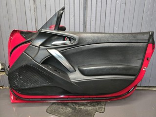 обшивка салона Fiat 124 Spider 1 поколение 2020, 1.4 л., АКПП, красный, кабриолет, задний привод, 6000635699