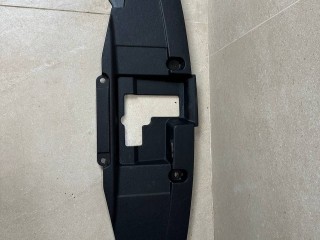 накладка декоративная Toyota 2022, 2.8 л., 1GD-FTV, дизель, АКПП, красный, пикап, полный привод, правый руль, 531170K130