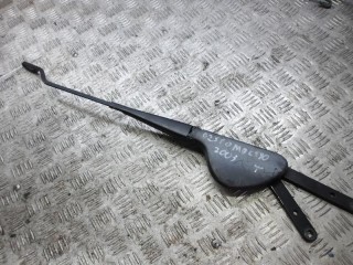 щеткодержатель (поводок стеклоочистителя, дворник) Mercedes-Benz C-Класс W203/S203/CL203 2003, 2.0 л., бензин, МКПП, седан, A2038201944