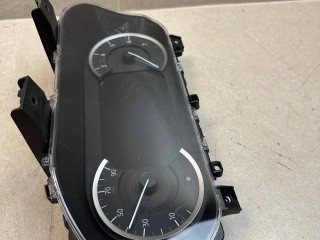 щиток приборов (приборная панель) Land Rover Range Rover Evoque L551 2020, 2.0 л., бензин, АКПП, белый, внедорожник 5 дв., полный привод, правый руль, L8D210F844AB