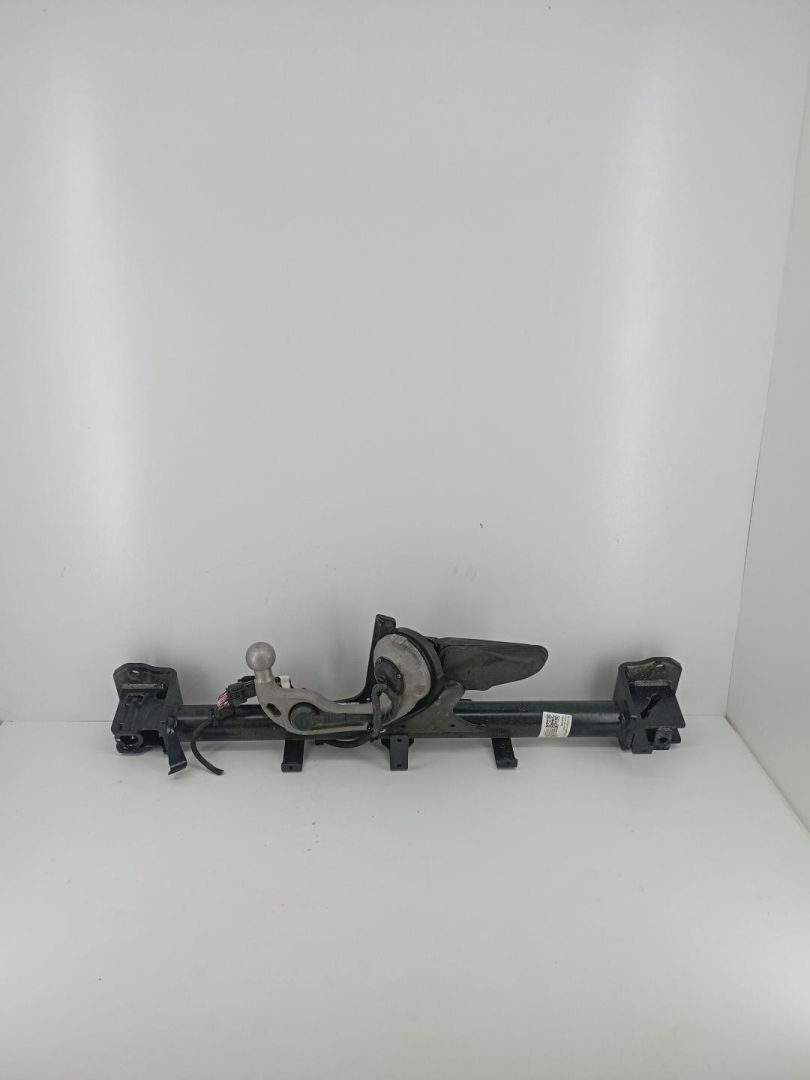 прицепное устройство (фаркоп) BMW 7 серия G70 2022, 13718599395 - фото №1