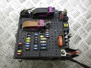 блок предохранителей Volvo V70 2 поколение [рестайлинг] 2005, 2.4 л., дизель, МКПП, универсал, 30728512