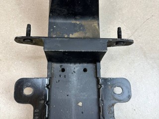 Кронштейн накладки на порог Jeep 2021, 2.0 л., бензин, АКПП, серебристый, внедорожник 5 дв., полный привод, правый руль, BRA815789