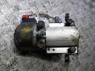 насос гидроподвески Citroen C5 1 поколение [рестайлинг] 2005, 1.6 л., дизель, МКПП, универсал, 9636713880