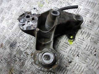 кронштейн двигателя Volkswagen Passat B5 1998, 8E0199352F