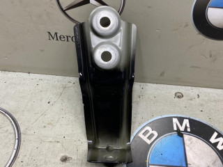 Крепления ( кронштейн ) крыла лев. BMW 2023, 3.0 л., B58 B30 A, бензин, 475, 7418217