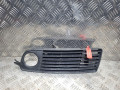 заглушка (решетка) в бампер Audi A6 4B/C5 1999, 2.4 л., APS, бензин, АКПП, седан, 4B0807681S - фото №2