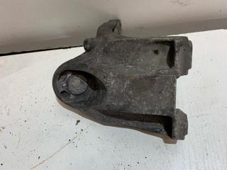 кронштейн двигателя Audi Q7 4L 2007, 4.2 л., BAR, бензин, АКПП, 6y / z7s, внедорожник 5 дв., полный привод, 7L8199307D