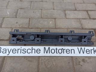 Кронштейн накладки на порог BMW i4 G26 2022, электро, АКПП, 8737084