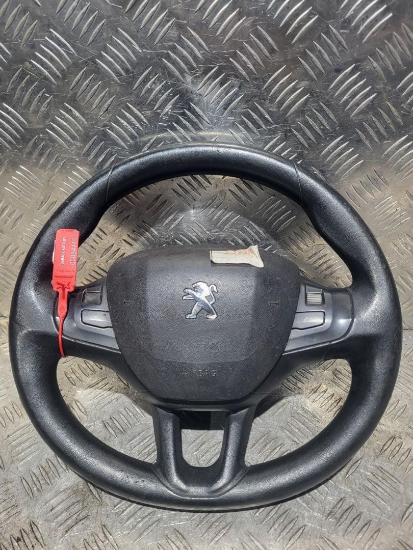 руль Peugeot 208 1 поколение 2013, 1.4 л., дизель, 5МКПП, хетчбэк 5 дв. - фото №1