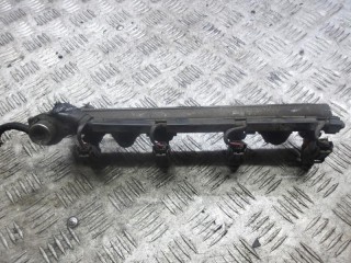 форсунка Volkswagen Golf 3 поколение 2000, 1.4 л., бензин, 036031G