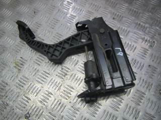 педаль сцепления Volkswagen Golf 3 поколение 2000, 1J1721059AD