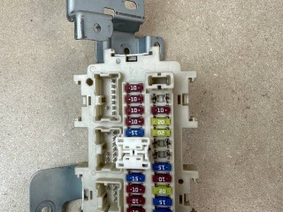 блок предохранителей Infiniti G 4 поколение [рестайлинг] 2013, 3.7 л., VQ37VHR, бензин, АКПП, черный, кабриолет, задний привод, 2435079903