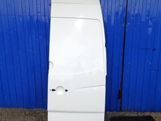 дверь задняя распашная правая Volkswagen Crafter 1 поколение 2008, 2.5 л., дизель, МКПП, микроавтобус