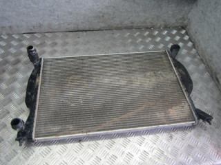 радиатор (основной) Audi A4 B7 2007, 2.0 л., бензин, МКПП, универсал
