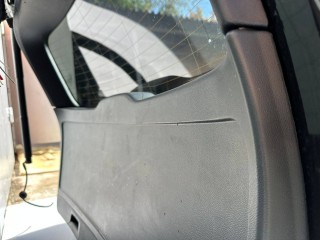 обшивка крышки багажника Mercedes-Benz GLE W166 2018, 2.2 л., дизель, АКПП, черный, внедорожник 5 дв., правый руль, A1667400370