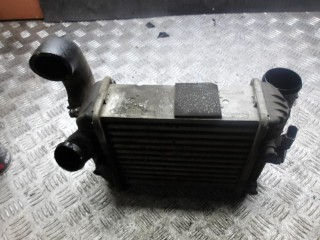 интеркулер Audi A4 B6 2003, 2.5 л., дизель, АКПП, универсал, 8E0145805P, 038906051B