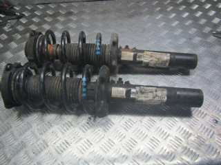 стойка передняя правая Volkswagen Touran 1 поколение [2-й рестайлинг] 2011, 1.4 л., бензин, МКПП, минивэн