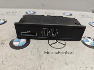разъем AUX / USB Mercedes-Benz C-Класс W205/S205/C205 2015, A2058200226