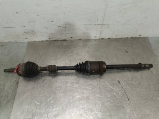 полуось передняя правая (приводной вал, ШРУС) Nissan Almera Tino V10 [рестайлинг] 2005, 2.2 л., дизель, хетчбэк 5 дв.