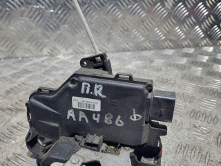 замок двери передней правой Audi A4 B6 2002, 1.9 л., дизель, МКПП, универсал, 4B2837016