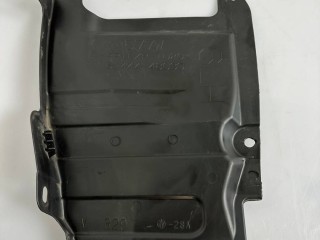 пыльник двигателя Lexus NX 1 поколение [рестайлинг] 2021, 2.5 л., 2AR-FXE, бензин, 51444-48030