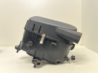 корпус воздушного фильтра Maserati Quattroporte 6 поколение 2013, 3.0 л., бензин, АКПП, вишневый, седан, полный привод, правый руль, 670001543