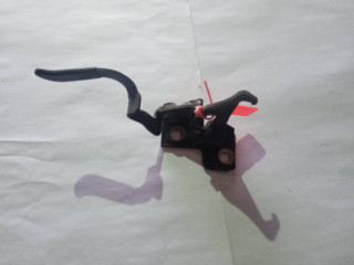 замок капота BMW 3 серия E46 [рестайлинг] 2004, 1.8 л., N46 B18 A, бензин, 5МКПП, черный, седан