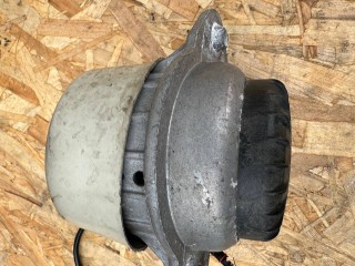 подушка крепления двигателя Mercedes-Benz S-Класс W222 [рестайлинг] 2018, 2.9 л., OM 656.929, дизель, АКПП, седан, задний привод, правый руль, A2222407000