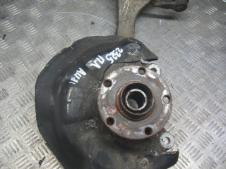 ступица передняя левая Audi A6 C5 [рестайлинг] 2005, 2.7 л., дизель, МКПП, универсал, 4F0257