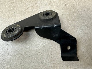 кронштейн радиатора Alfa Romeo 2021, 2.1 л., дизель, АКПП, чёрный, внедорожник 5 дв., полный привод