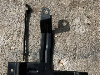 крепление аккумулятора GMC Terrain 2 поколение 2020, 1.5 л., бензин, АКПП, внедорожник 5 дв., передний привод