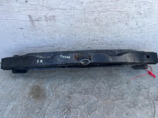 усилитель бампера заднего Volkswagen Tiguan 1 поколение [рестайлинг] 2013, 1.4 л., CTHA, бензин, АКПП, внедорожник 5 дв., 5N0807311