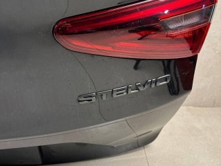 фонарь крышки багажника правый Alfa Romeo 2021, 2.1 л., дизель, АКПП, чёрный, внедорожник 5 дв., полный привод, 55273835