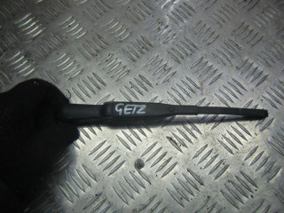 щеткодержатель (поводок стеклоочистителя, дворник) Hyundai Getz 1 поколение 2005, 1.1 л., бензин, МКПП, хетчбэк 5 дв.