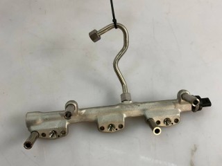 топливная рампа BMW X2 F39 2021, 1.5 л., B38 B15 A, бензин, АКПП, 13538665631