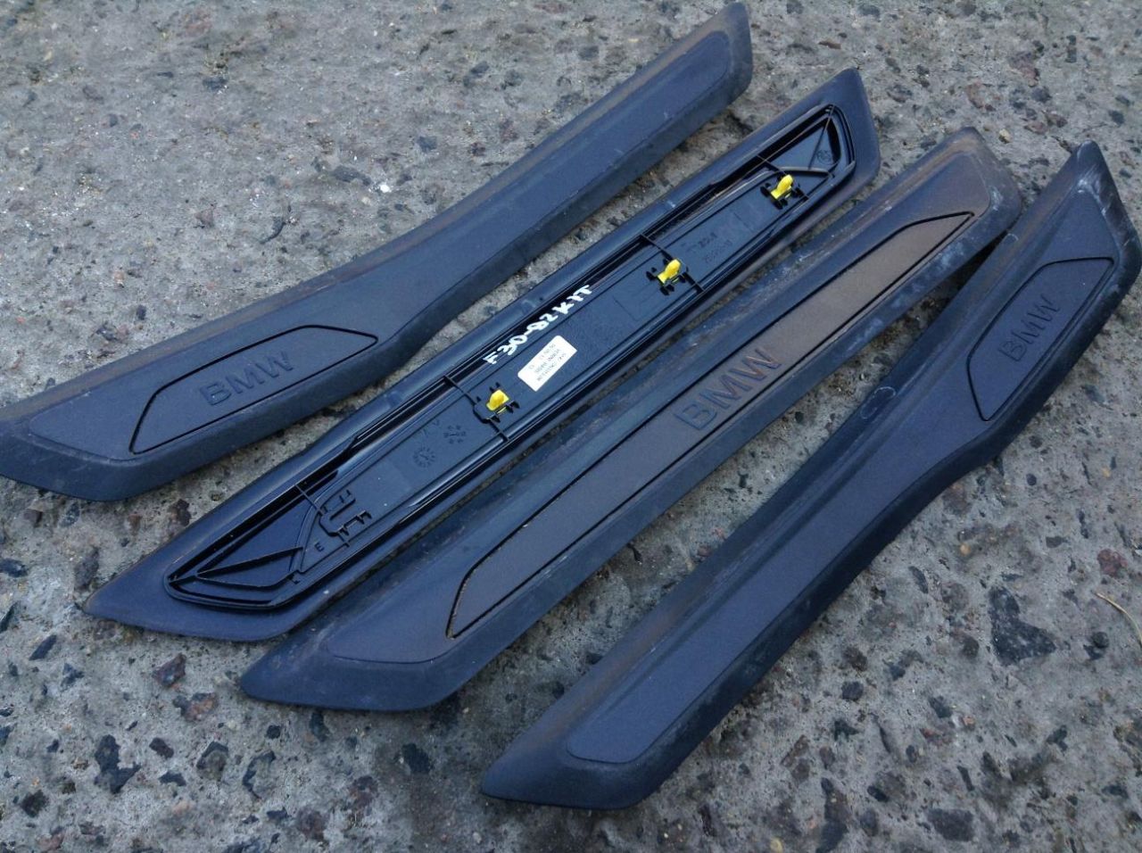 Накладка на порог внутренняя (комплект) BMW 3 серия F30/F31/F34 2013, 2.0 л., N20 B20 A, бензин, АКПП, седан, 7263315 - фото №1