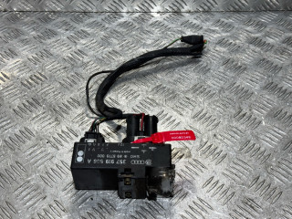 блок управления вентилятором (реле) Volkswagen Golf 3 поколение 1996, 1.6 л., 5МКПП, хетчбэк 5 дв., 357919506A
