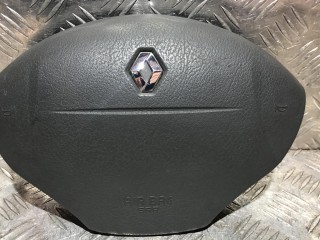 подушка безопасности водителя Renault Twingo 1 поколение [2-й рестайлинг] 2001, 1.2 л., бензин, МКПП, хетчбэк 5 дв., 7700433083F