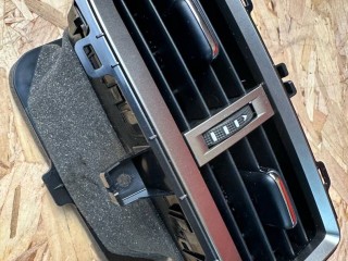 дефлектор обдува салона Lexus RX 4 поколение [рестайлинг] 2020, 3.5 л., гибрид, вариатор, красный, полный привод, правый руль, 58860-06020