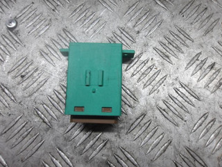 блок управления стеклоподъемниками Fiat Ulysse 1 поколение [рестайлинг] 2000, 2.0 л., дизель, МКПП, минивэн, 9637525180