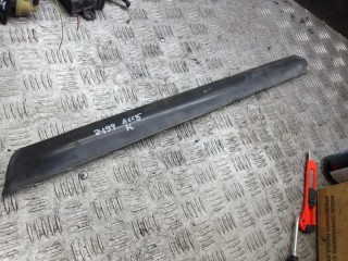 молдинг крыла Audi A6 C5 [рестайлинг] 2004, 3.0 л., бензин, АКПП, универсал, 4B0853969