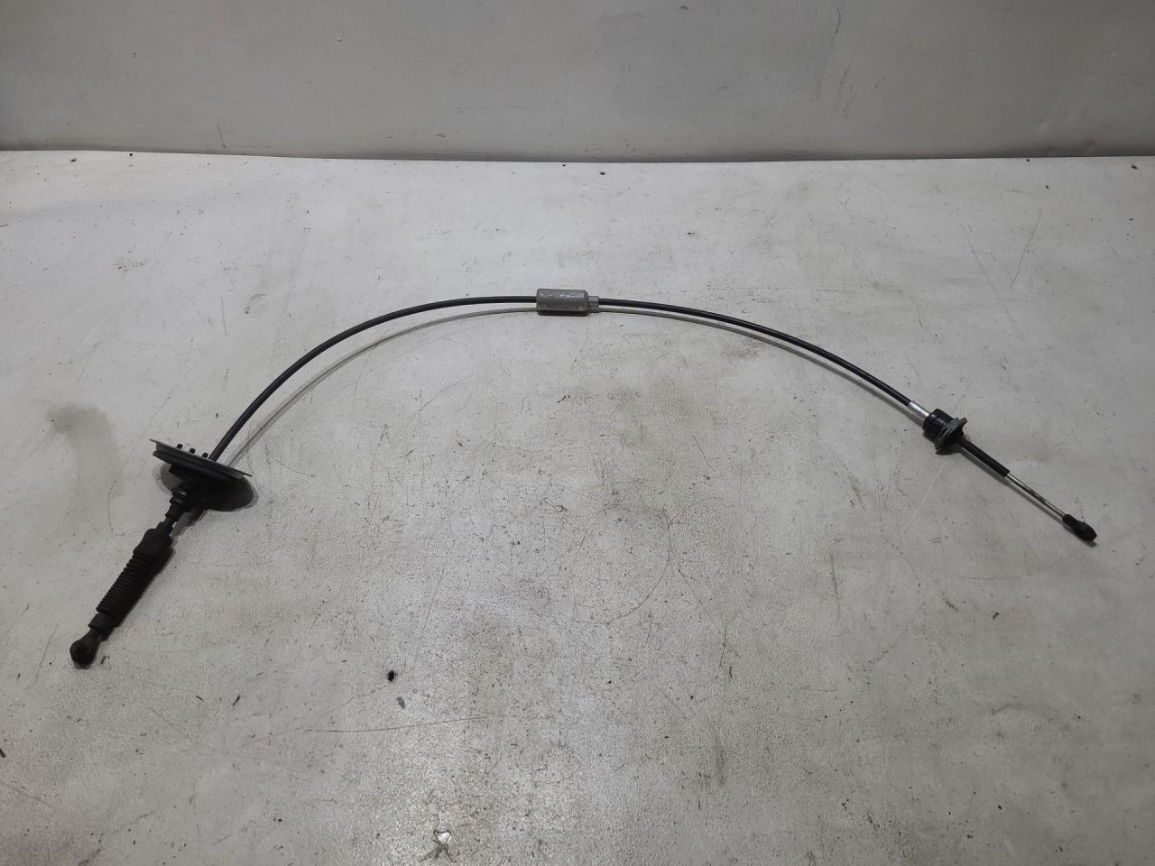 трос кулисы КПП Hyundai Santa Fe 2 поколение (CM) 2008, 2.2 л., D4EB, дизель, АКПП, серый, внедорожник 5 дв., 467902B000 - фото №1