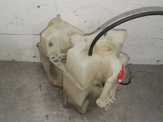 бачок омывателя Volvo V70 2 поколение [рестайлинг] 2007, 2.4 л., дизель, 5МКПП, черный, универсал, 8693773