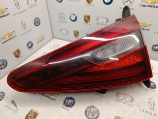 фонарь крышки багажника правый Alfa Romeo Stelvio 1 поколение 2018, 00505531800