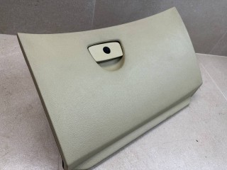 бардачок Infiniti EX 1 поколение 2010, 3.7 л., бензин, АКПП, серый, внедорожник 5 дв., полный привод, 685001BA0A