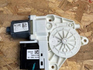 моторчик стеклоподъемника передний левый Alfa Romeo 2017, 2.0 л., бензин, АКПП, серый, полный привод, C59650102