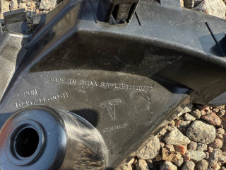 Крепления ( кронштейн ) крыла прав. Tesla Model X 1 поколение [рестайлинг] (2021 - 2026), 1095794-00-B, 1095794