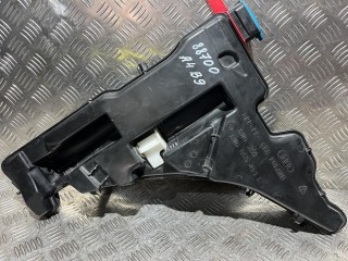 бачок омывателя Audi A4 B9 2018, 2.0 л., CVKB, бензин, АКПП, универсал, передний привод, 8W0955451L